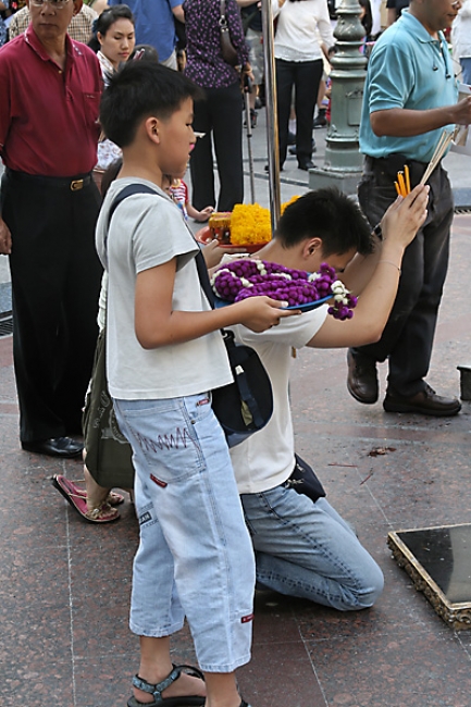 03-Bangkok-Erawan Shrine-Wat Arun-0015